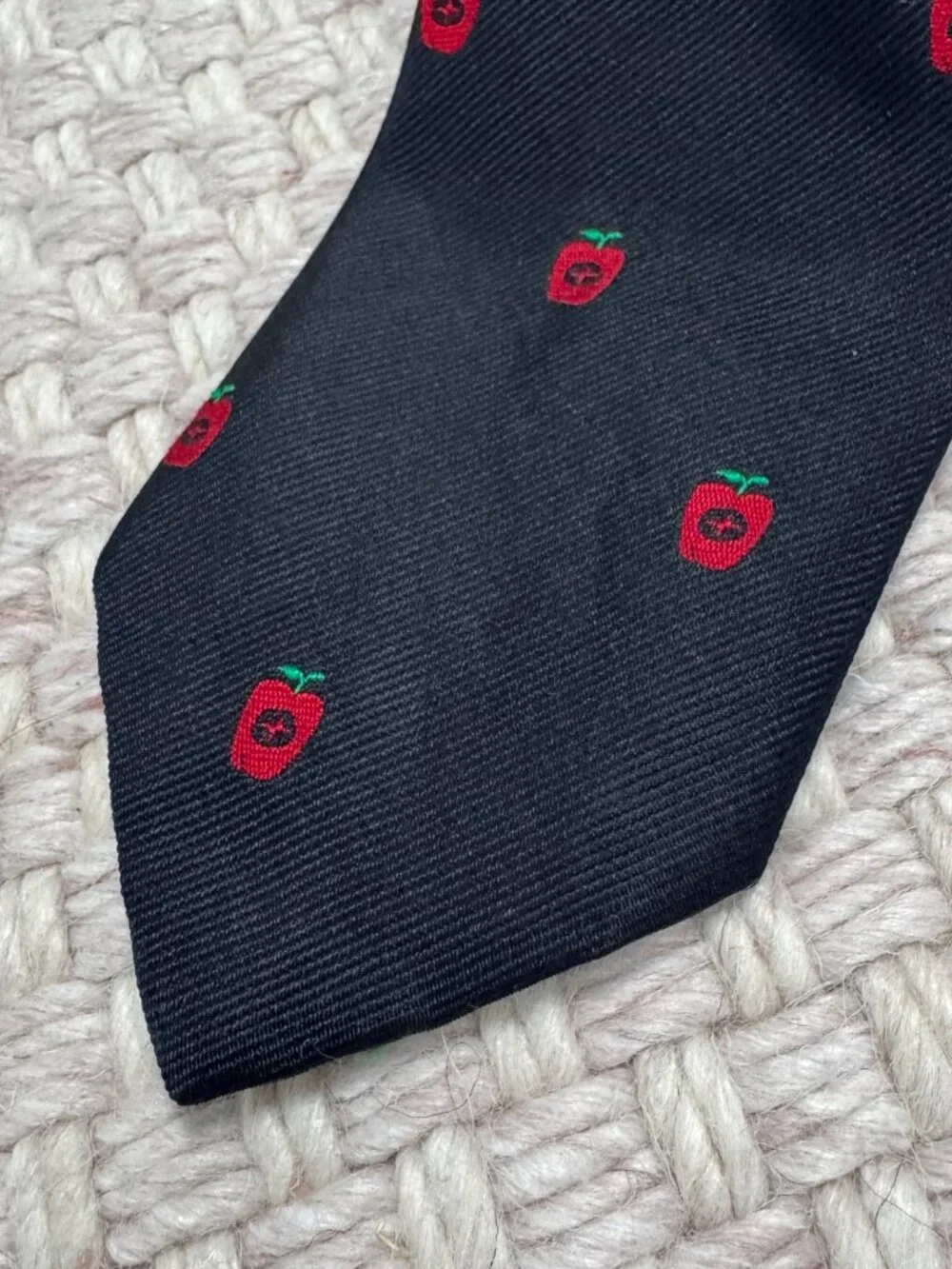 Vintage Brooks Brothers 100% Silk Navy & Red Apple Motif Necktie Novelty Preppy